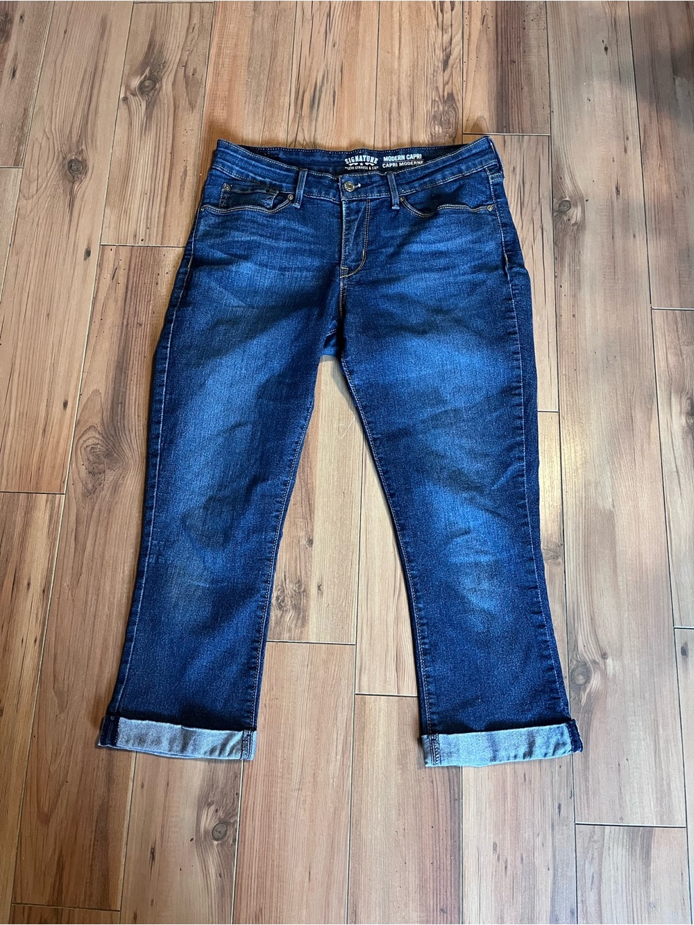 Signature by Levi Strauss Dark Wash Cuffed Ankle Jeans
